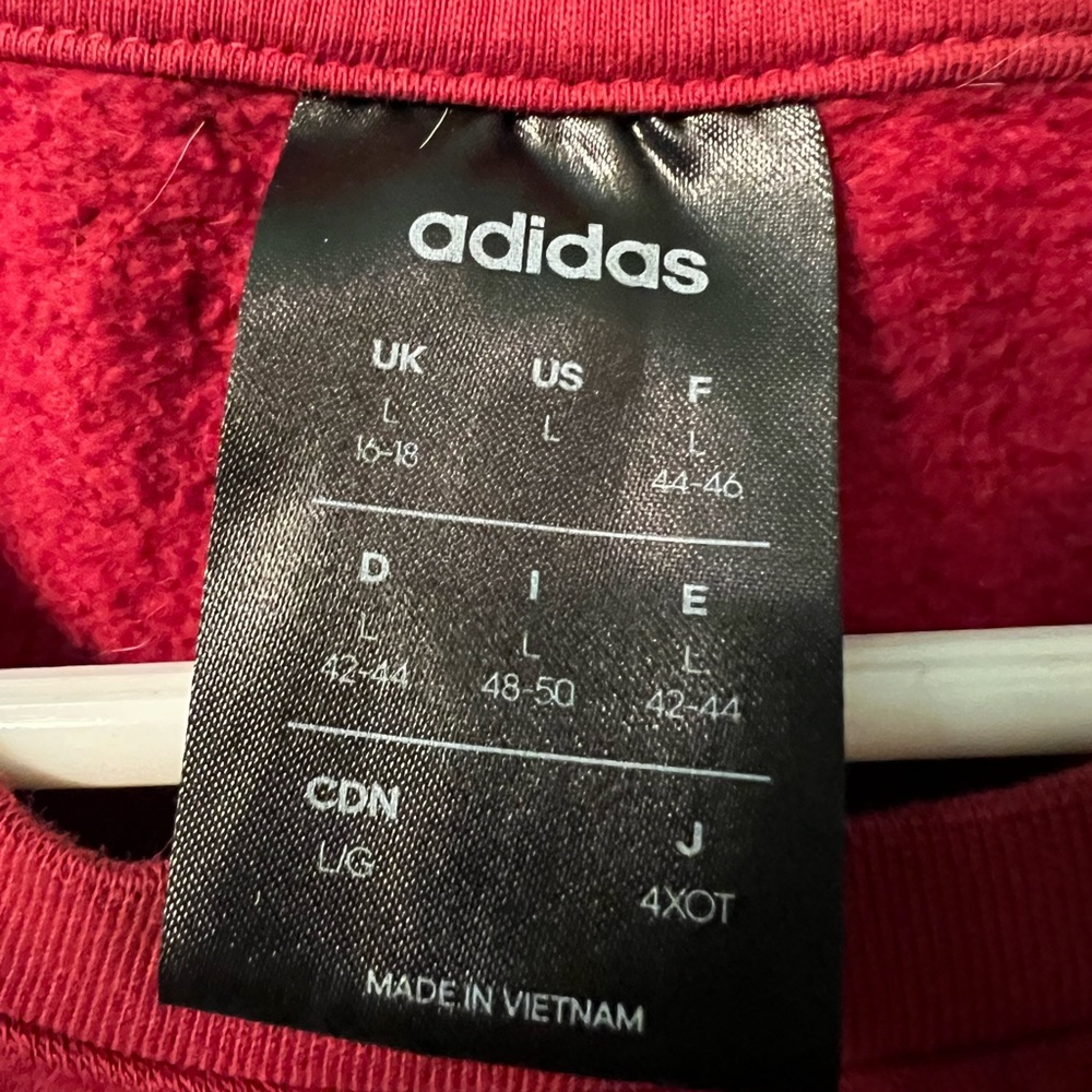 Size medium crew neck - Picture 3 of 3